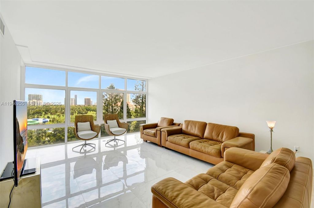 20100 W Country Club Drive 1005, Aventura, FL 33180