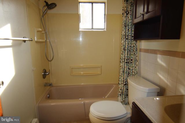 856 ERFORD RD, Camp Hill, PA 17011