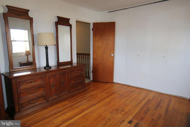 856 ERFORD RD, Camp Hill, PA 17011