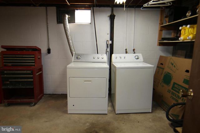 856 ERFORD RD, Camp Hill, PA 17011