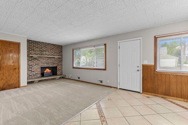 1633 Sherwood Avenue, Saint Paul, MN 55106