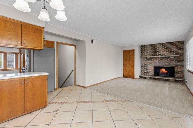 1633 Sherwood Avenue, Saint Paul, MN 55106