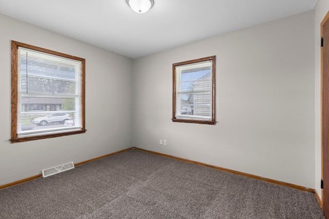1633 Sherwood Avenue, Saint Paul, MN 55106