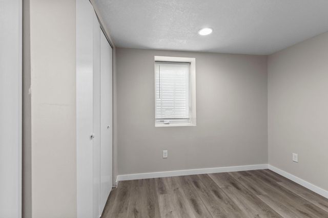 1633 Sherwood Avenue, Saint Paul, MN 55106