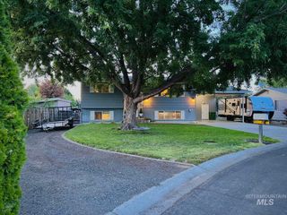 631 Airway Dr, Lewiston, ID 83501