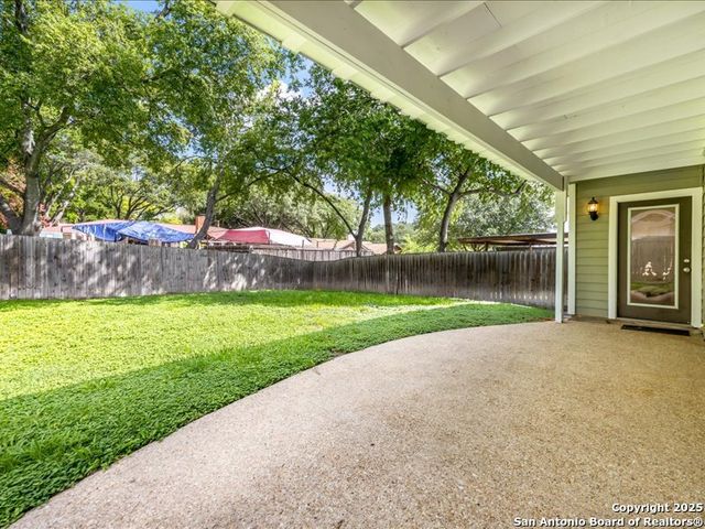 4023 Burning Tree, San Antonio, TX 78240