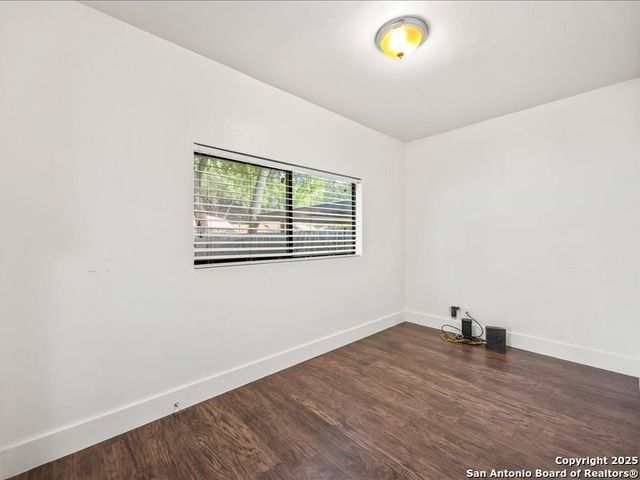 4023 Burning Tree, San Antonio, TX 78240