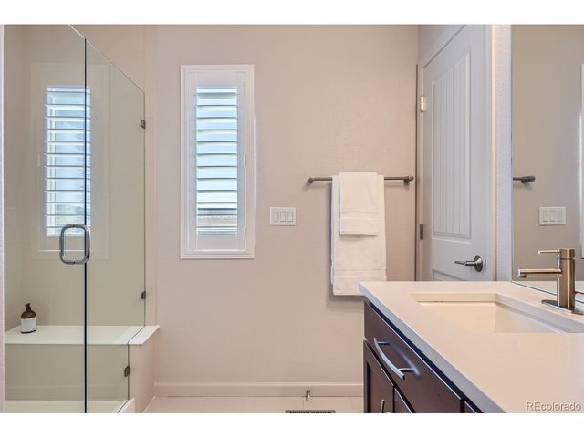 15615 W La Salle Ave, Lakewood, CO 80228