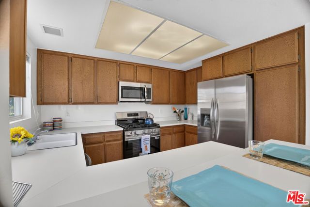 163 Greenfield, Irvine, CA 92614