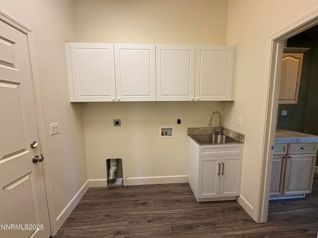 7483 Europa Drive, Sparks, NV 89436