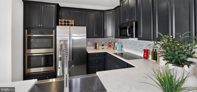 10570 SALLY RIDE LN, Lanham, MD 20706