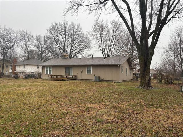 135 Jamar Street, Peculiar, MO 64078