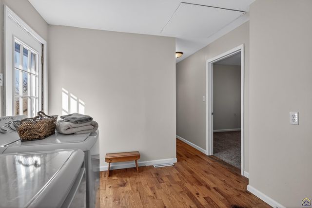 16325 R RD, Mayetta, KS 66509