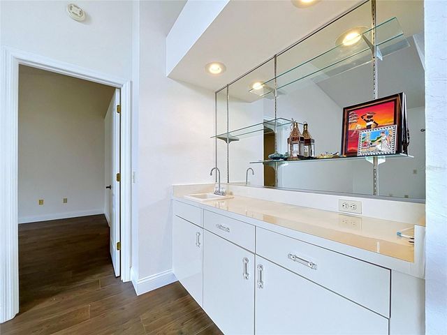 4165 ROSAS AVENUE 3088, Sarasota, FL 34233