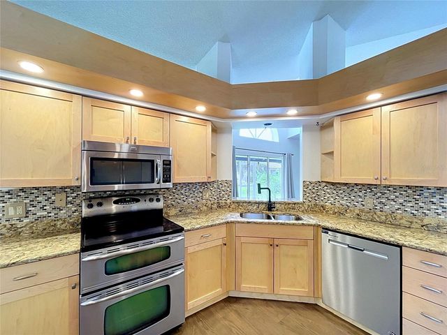 4165 ROSAS AVENUE 3088, Sarasota, FL 34233