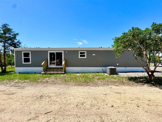 229 Tulipan LN, Dale, TX 78616