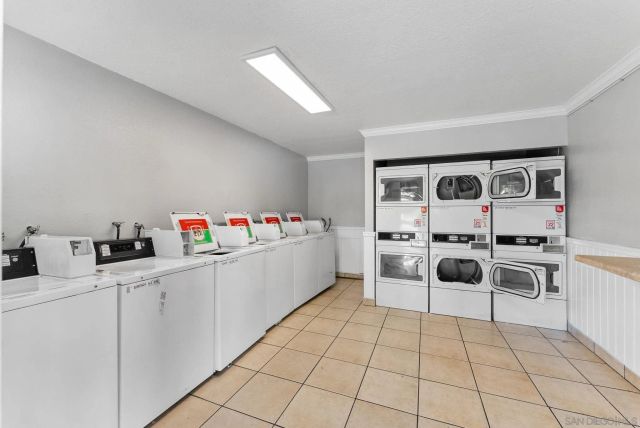 1641 Pentecost Way 6, San Diego, CA 92105