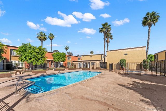 1641 Pentecost Way 6, San Diego, CA 92105