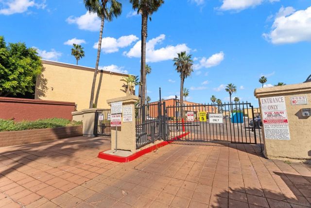 1641 Pentecost Way 6, San Diego, CA 92105