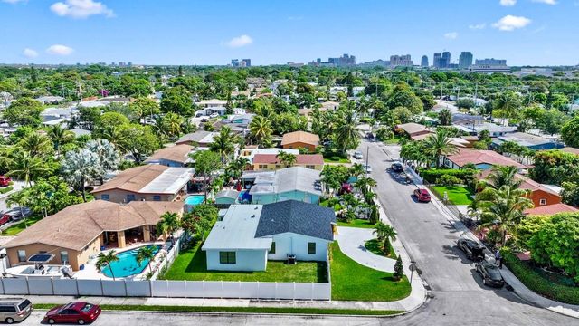 3349 El Vedado Ct, West Palm Beach, FL 33405