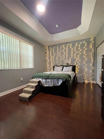 9353 SW 227th St 6-21, Cutler Bay, FL 33190