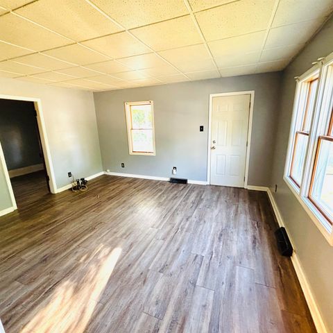 222 S Madison Avenue, Bay City, MI 48708