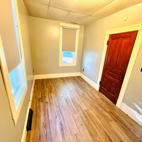 222 S Madison Avenue, Bay City, MI 48708