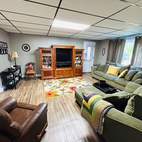 222 S Madison Avenue, Bay City, MI 48708