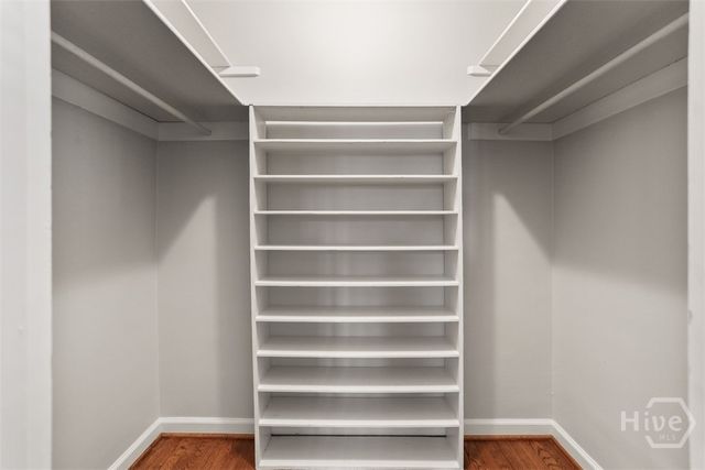 535 E 52 Street, Savannah, GA 31405