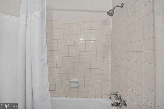 8608 BRAE BROOKE DR, Lanham, MD 20706