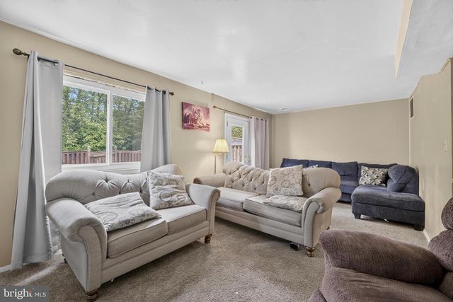 8608 BRAE BROOKE DR, Lanham, MD 20706