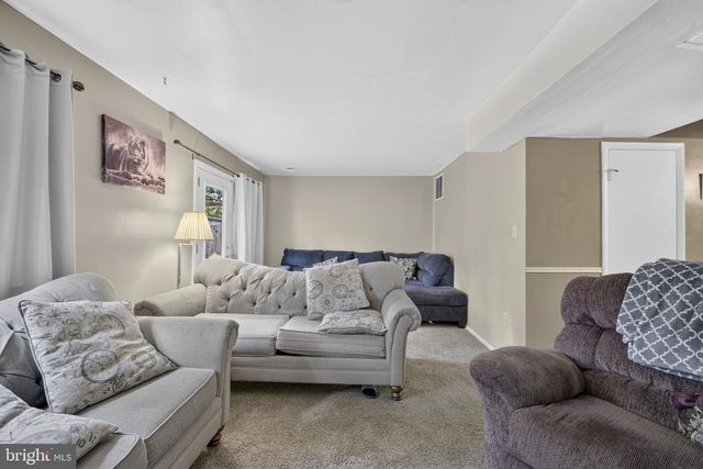 8608 BRAE BROOKE DR, Lanham, MD 20706