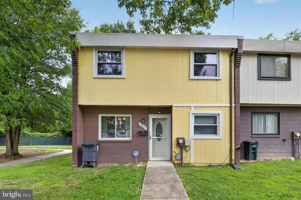8608 BRAE BROOKE DR, Lanham, MD 20706