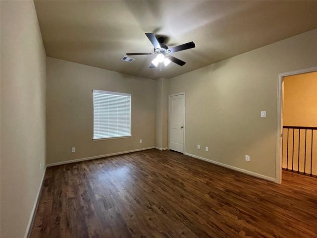 26148 Avenue E B, Montgomery, TX 77356