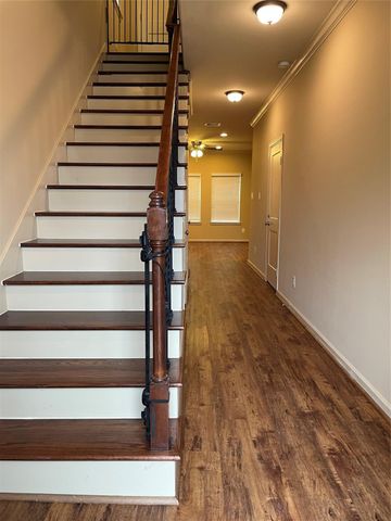 26148 Avenue E B, Montgomery, TX 77356