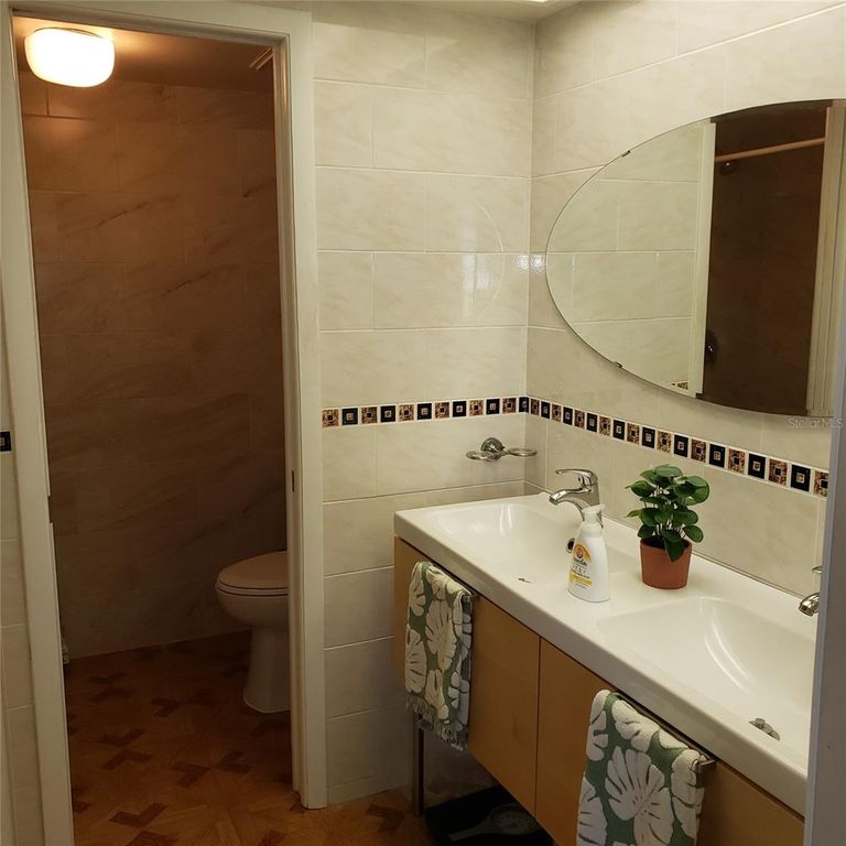 Image 15 of property listing at 113 NINA WAY 113, Oldsmar, FL 34677