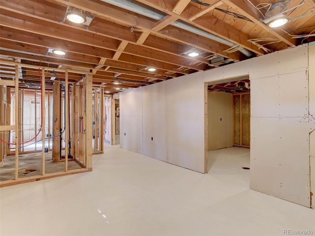 5677 S King St, Littleton, CO 80123