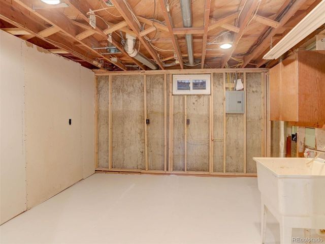 5677 S King St, Littleton, CO 80123