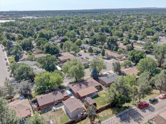 5677 S King St, Littleton, CO 80123