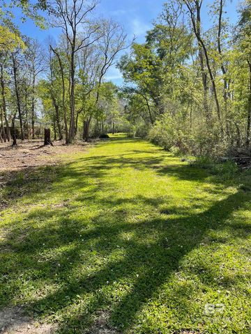 435 Cee Bee Street, Robertsdale, AL 36567