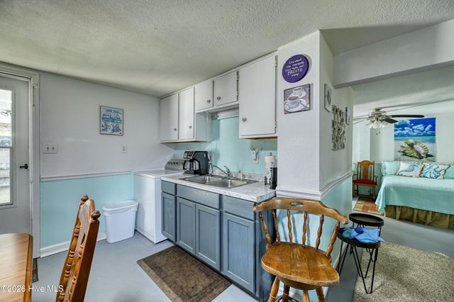 1041 1st Street, Surf City, NC 28445