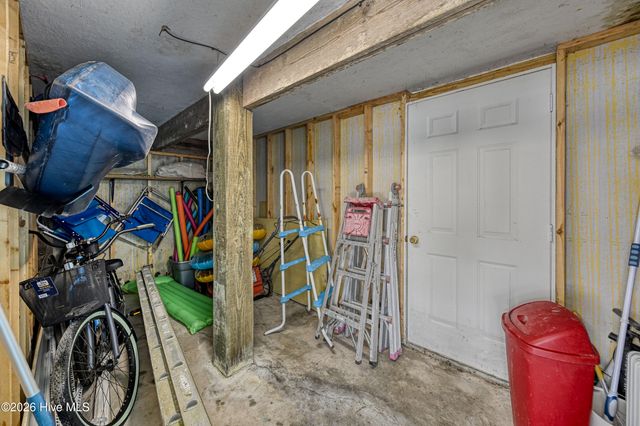 1041 1st Street, Surf City, NC 28445