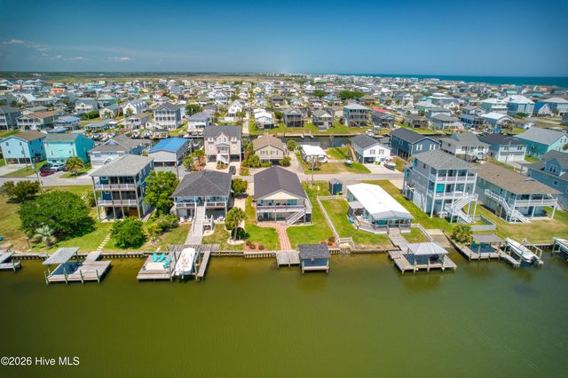 1041 1st Street, Surf City, NC 28445