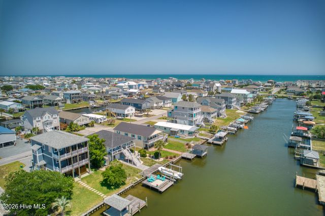 1041 1st Street, Surf City, NC 28445