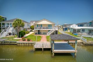 1041 1st Street, Surf City, NC 28445