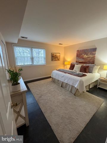 11 BROMLEY CT, Lutherville Timonium, MD 21093