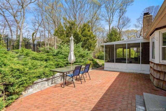 5 Mountain View Drive, Northport, NY 11768
