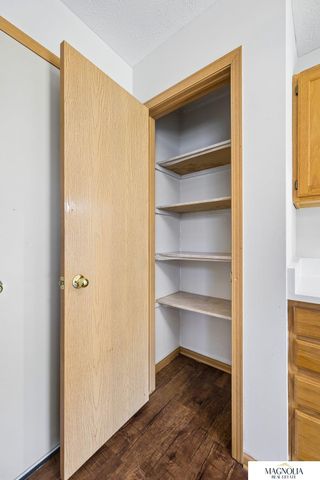 706 Lamont Drive, Lincoln, NE 68528