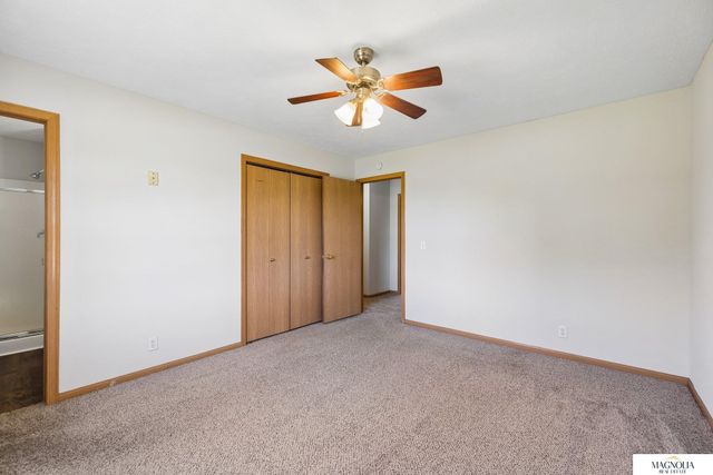 706 Lamont Drive, Lincoln, NE 68528