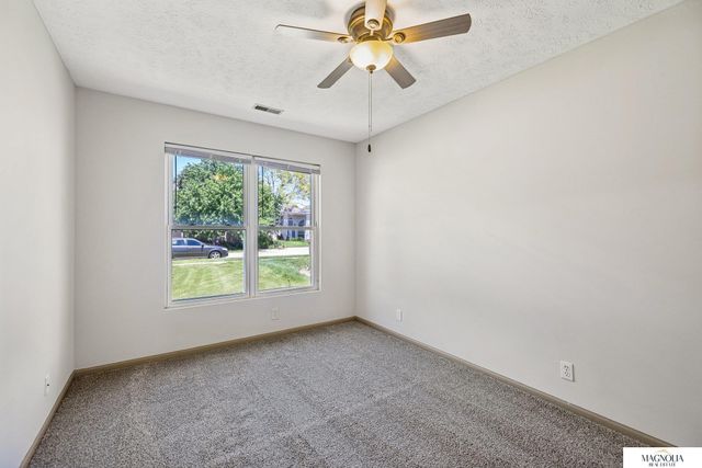 706 Lamont Drive, Lincoln, NE 68528